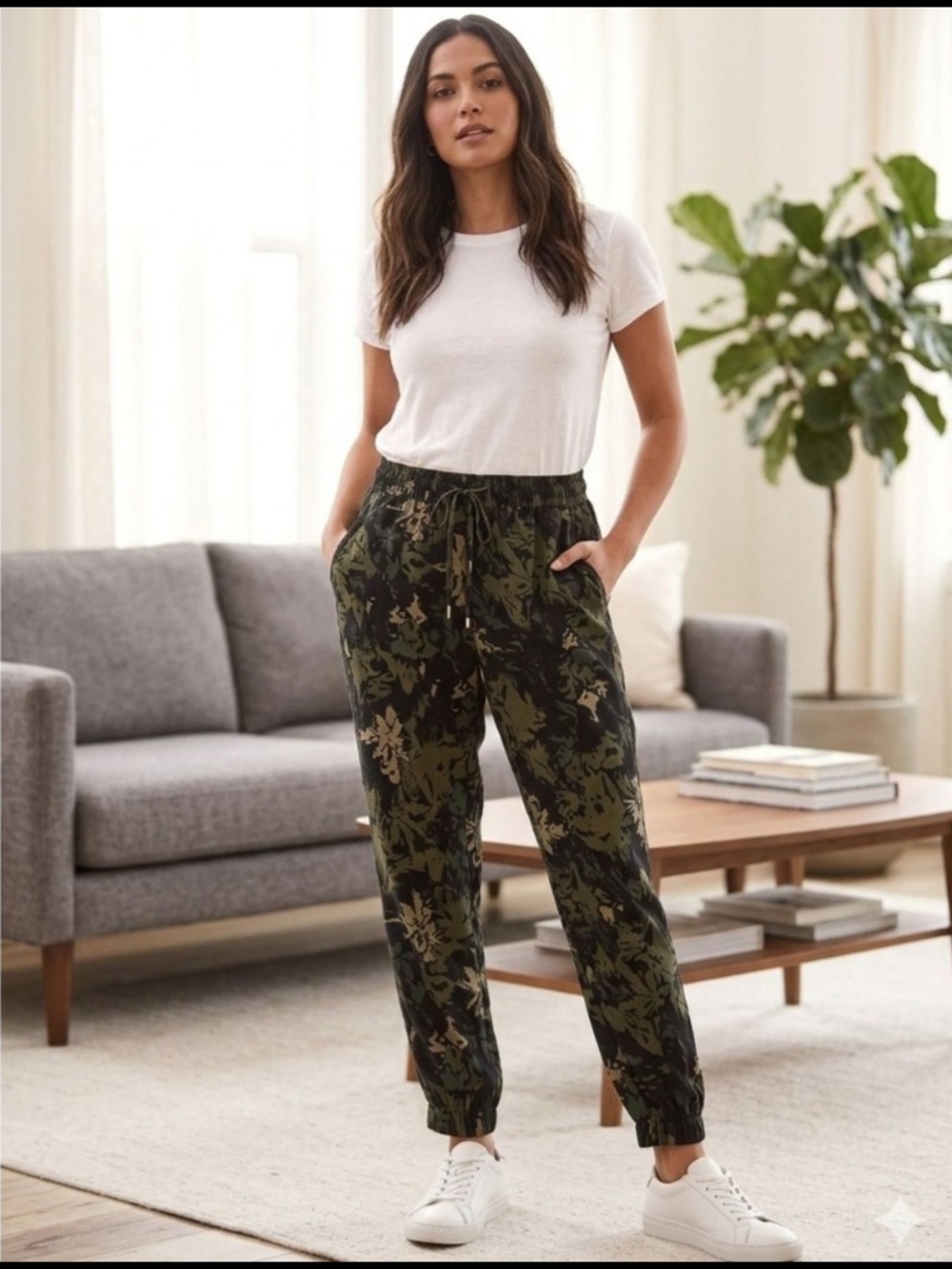 Buffalo David Bitton Olive Green Camo Drawstring Joggers. Size S